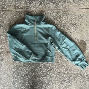 LuLuLemon scuba funnel neck